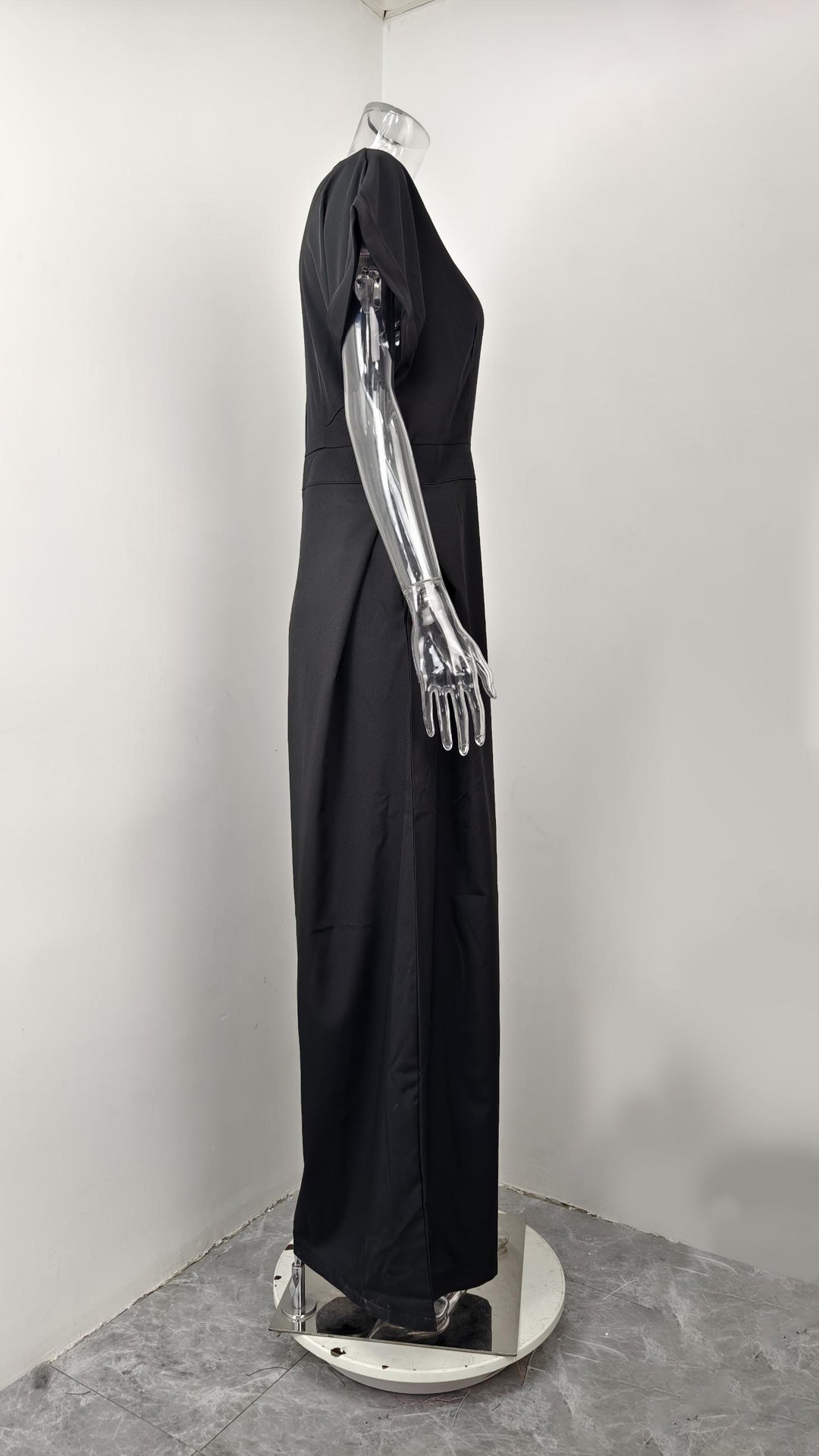 Women's Fashion V-neck Solid Color Slim-fit Wide-leg Jumpsuit