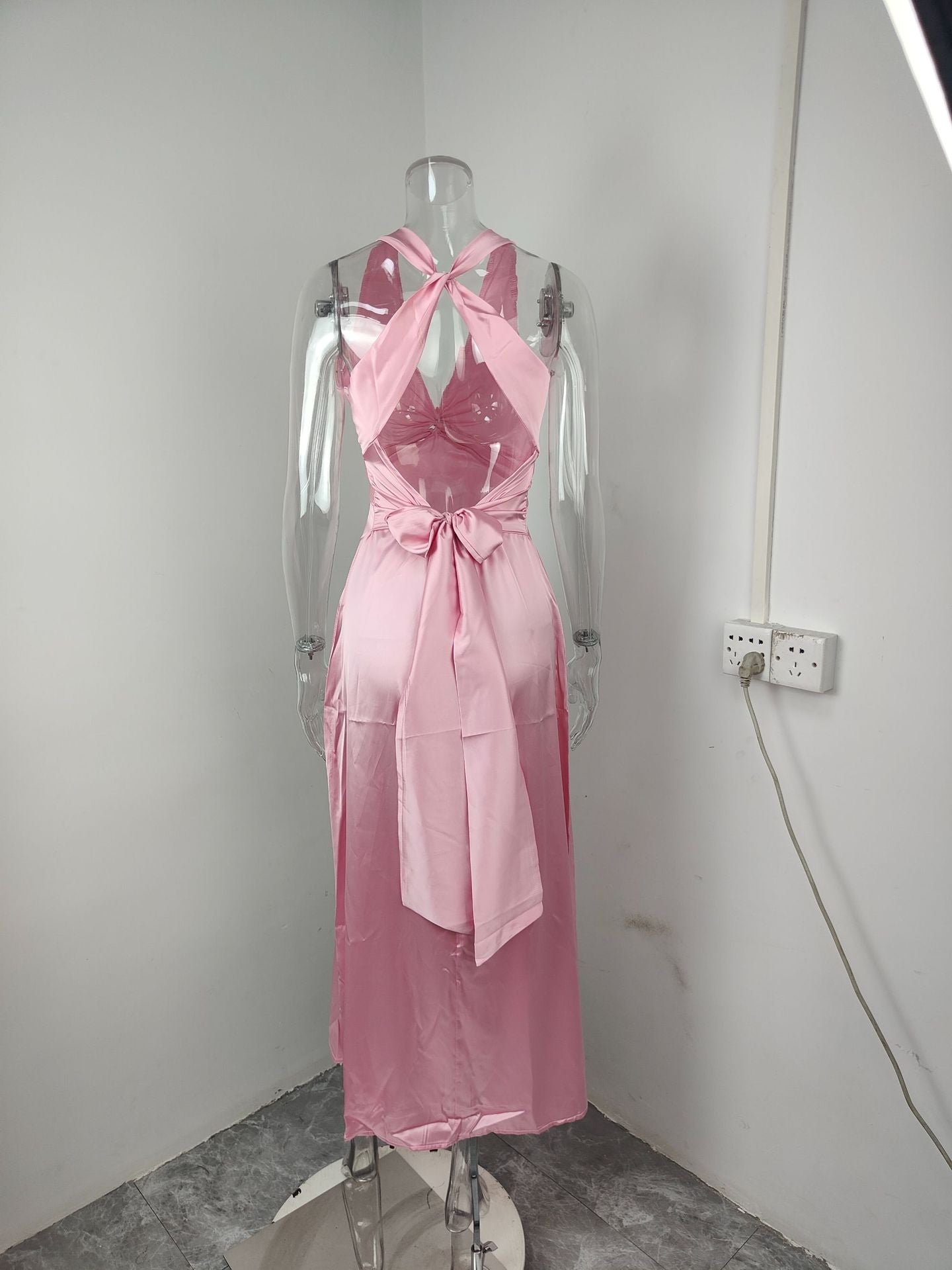 Women's Elegant Sexy Solid Color V-neck Pleated Slim Dress