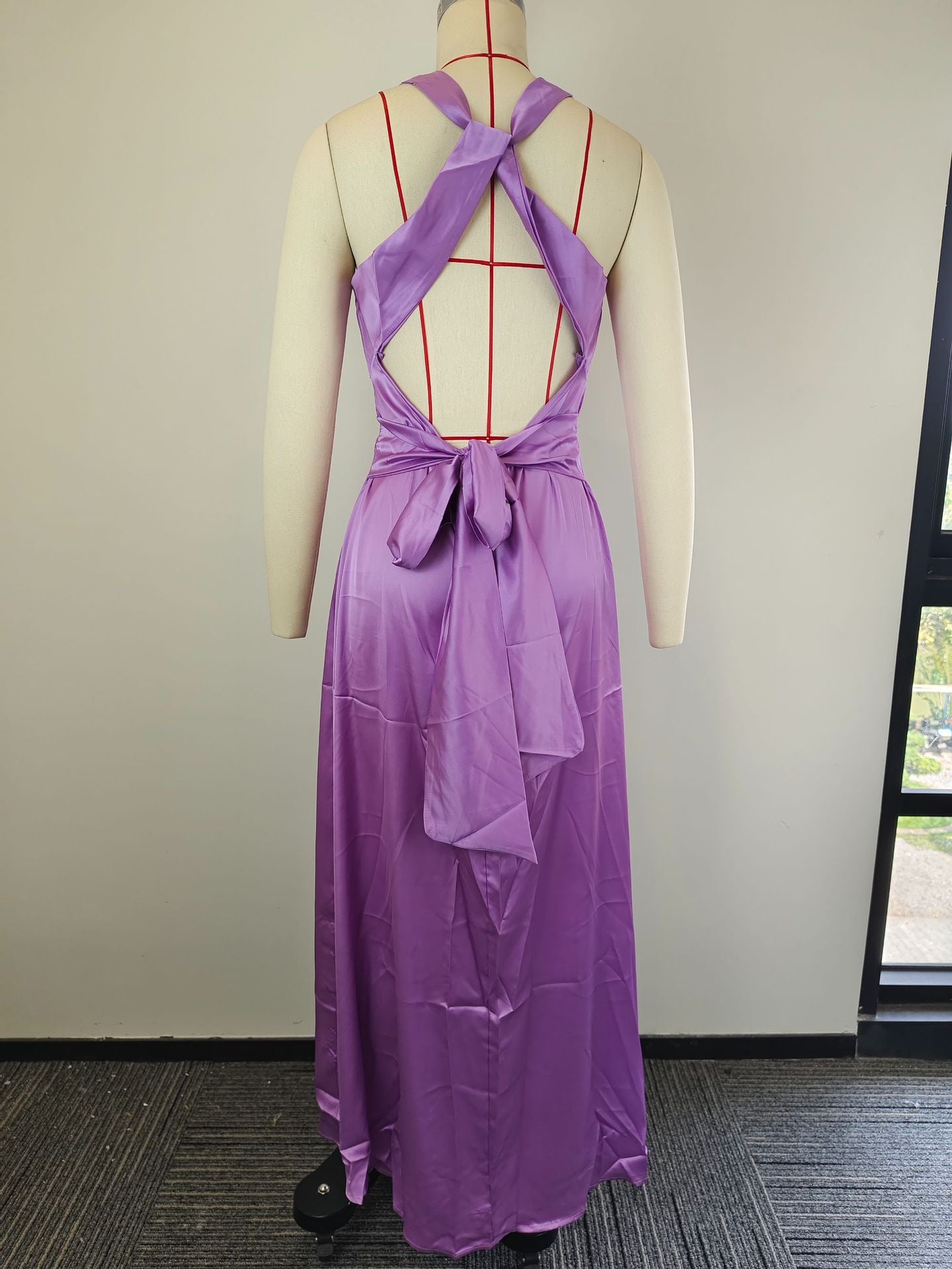 Women's Elegant Sexy Solid Color V-neck Pleated Slim Dress