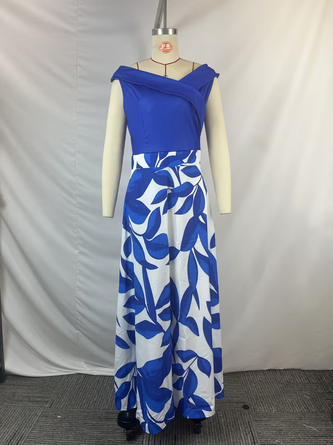 Women's Elegant Casual V-Neck Print Slim Fit Dress
