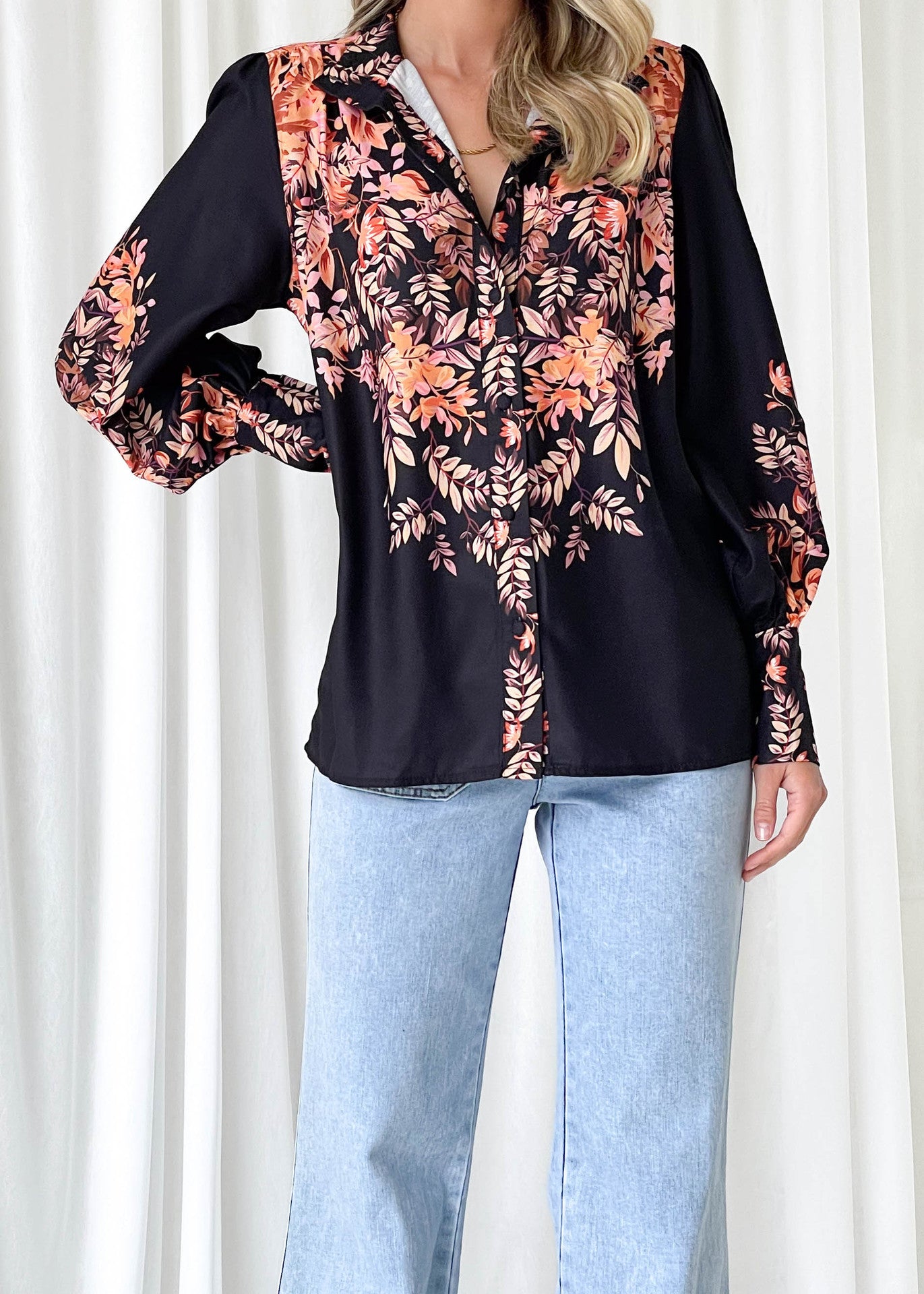 Women's Printed V-Neck Long Sleeve Single-Breasted Blouse