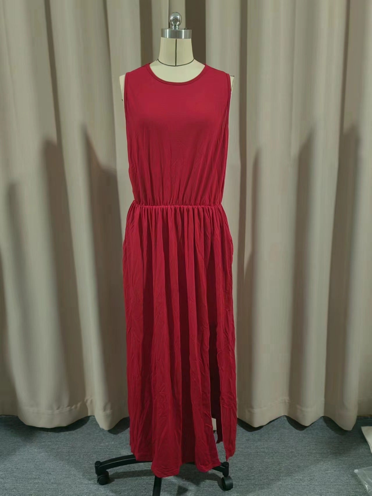 Solid Color Round Neck Sleeveless Lantern Split Dress