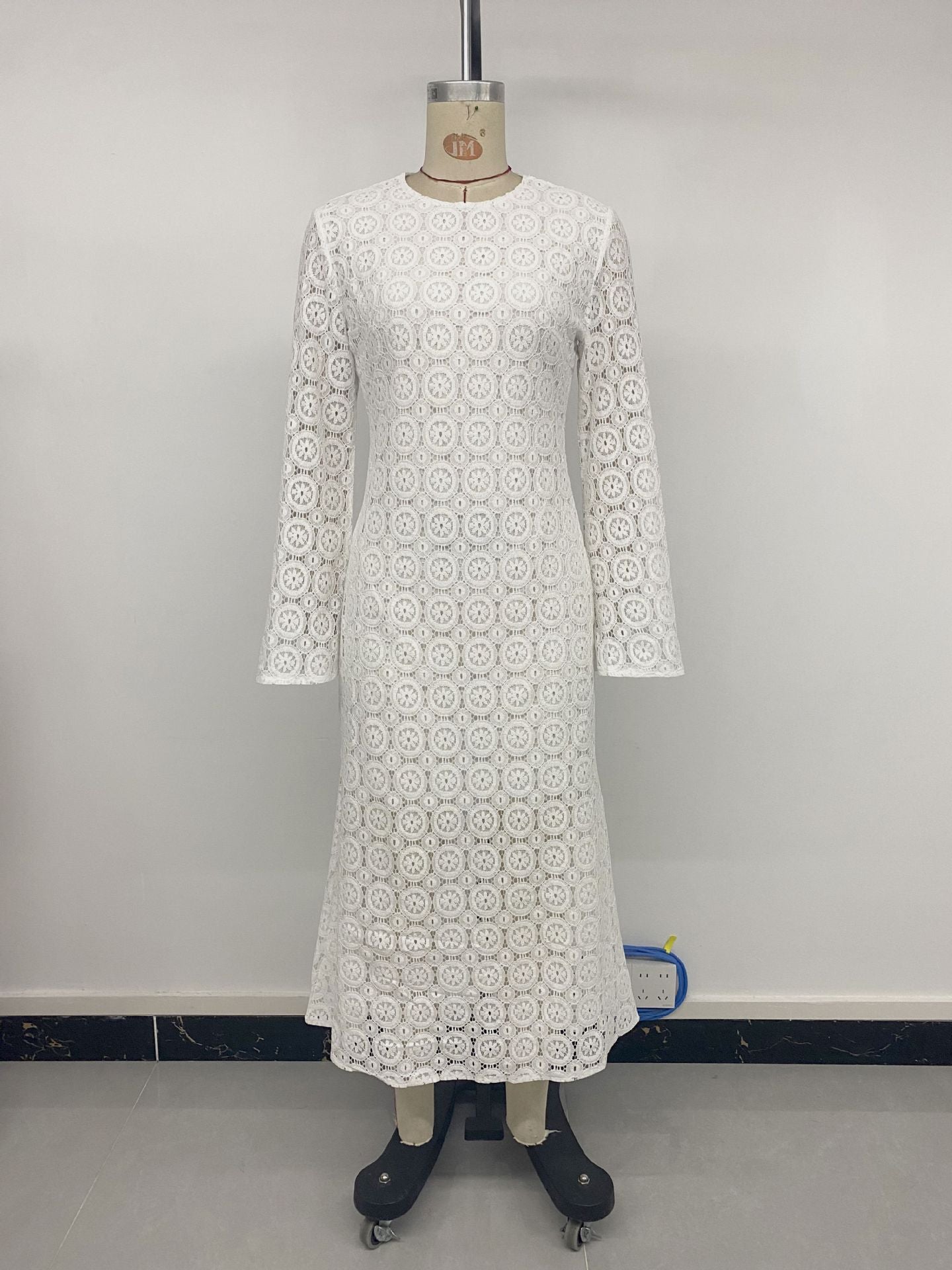 Elegant Fishtail Dress Long Sleeve Lace Solid Color Dress