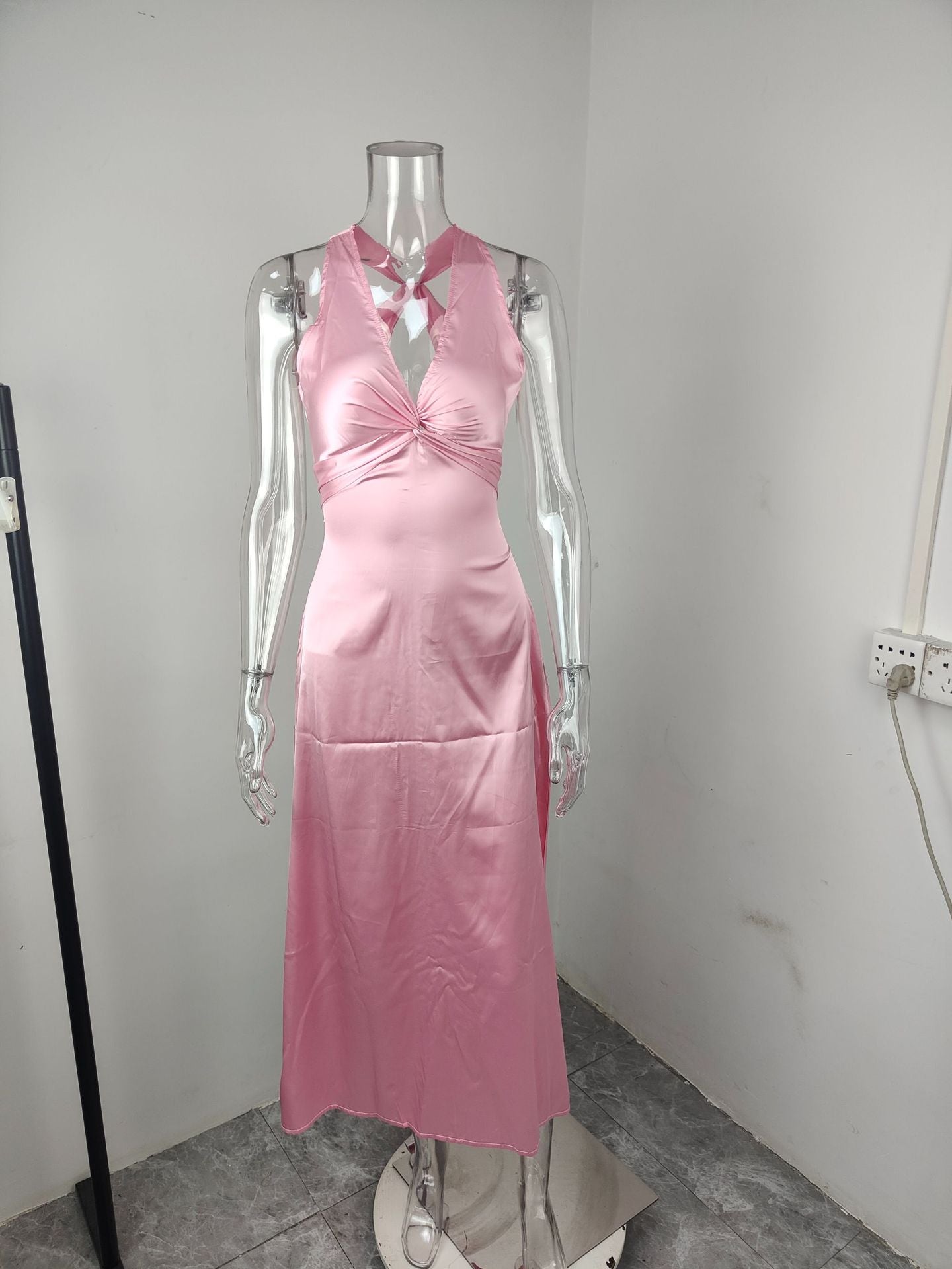Women's Elegant Sexy Solid Color V-neck Pleated Slim Dress