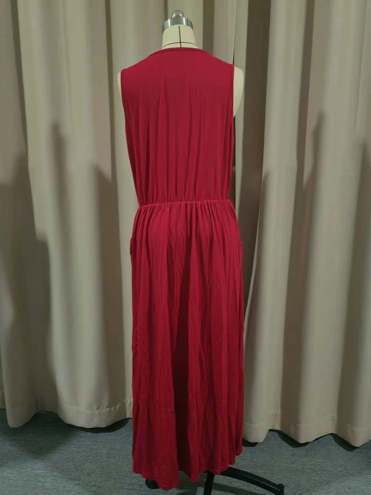 Solid Color Round Neck Sleeveless Lantern Split Dress